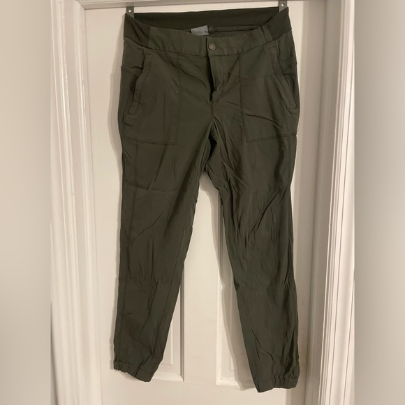 Women’s Mountain Olive Green Utility Pants - Picture 2 of 3